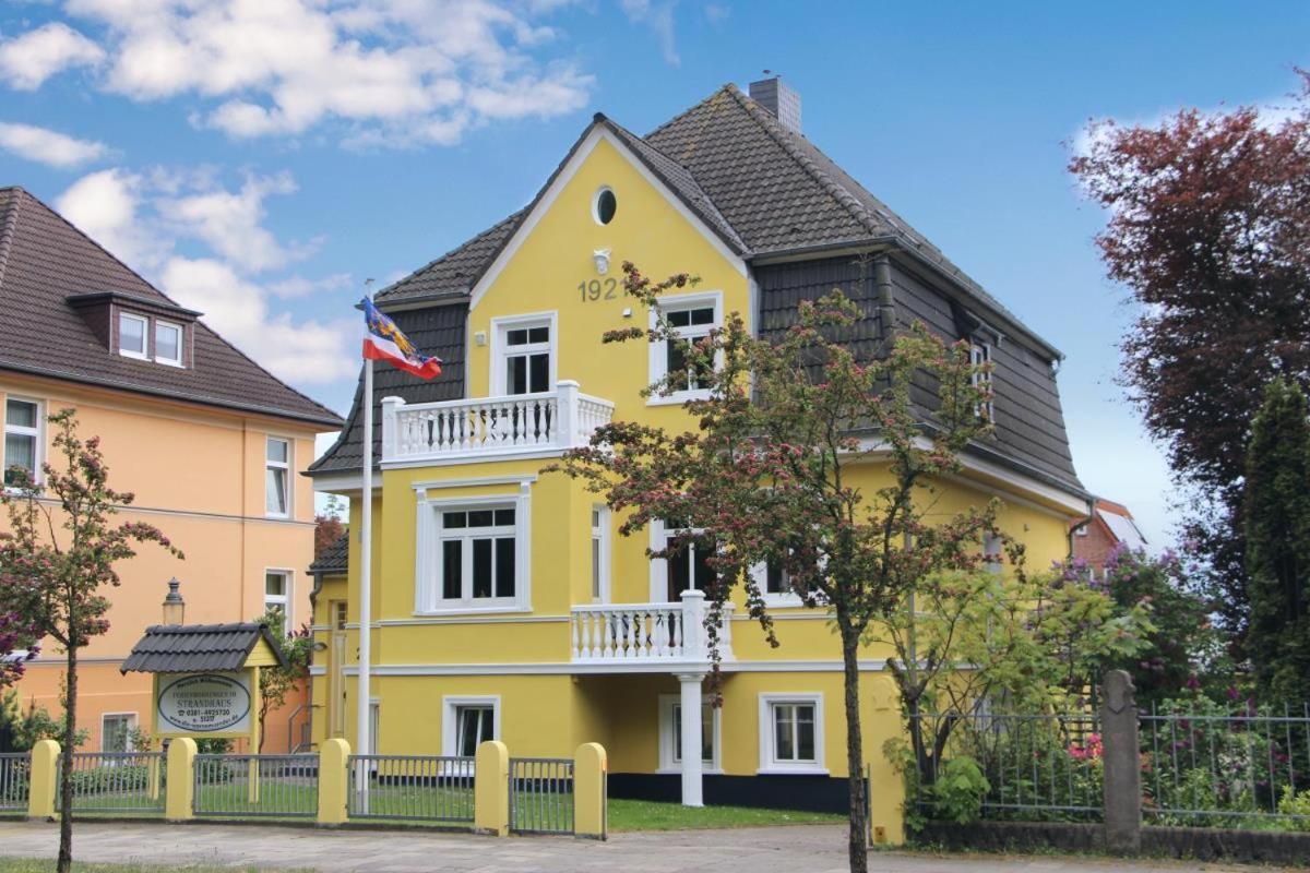 Strandhaus/strandnixe Rostock